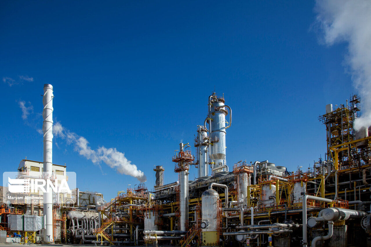 Iran to increase petchem output capacity by 43% by 2027 Iran to increase petchem output capacity by 43% by 2027